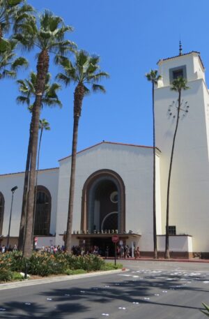 Los Angeles Union Station Scavenger Hunt Walking Tour