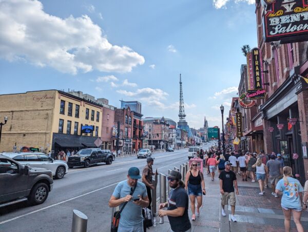 Nashville Scavenger Hunt Walking Tour - Image 5