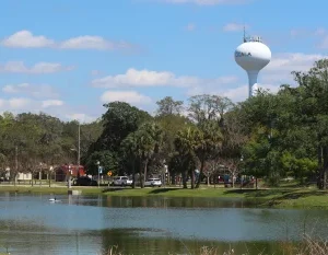 Ocala FL Water Tower Lake View.jfif in Ocala Scavenger Hunt, FL