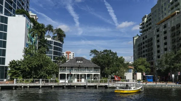 Historic House in Fort Lauderdale Scavenger Hunt, FL
