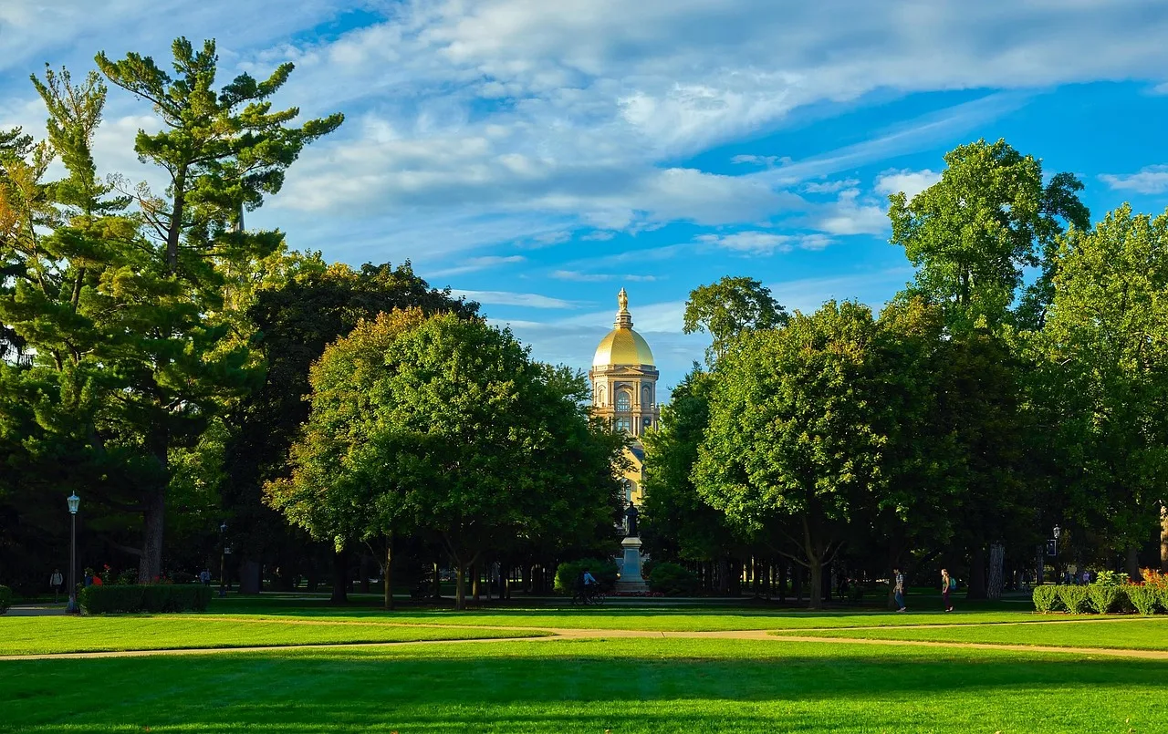 University Of Notre Dame in South Bend: University of Notre Dame Scavenger Hunt, IN