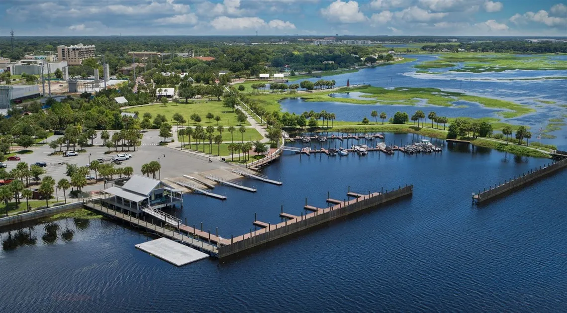 Toho Marina Kissimmee Florida.jpg in Kissimmee Scavenger Hunt