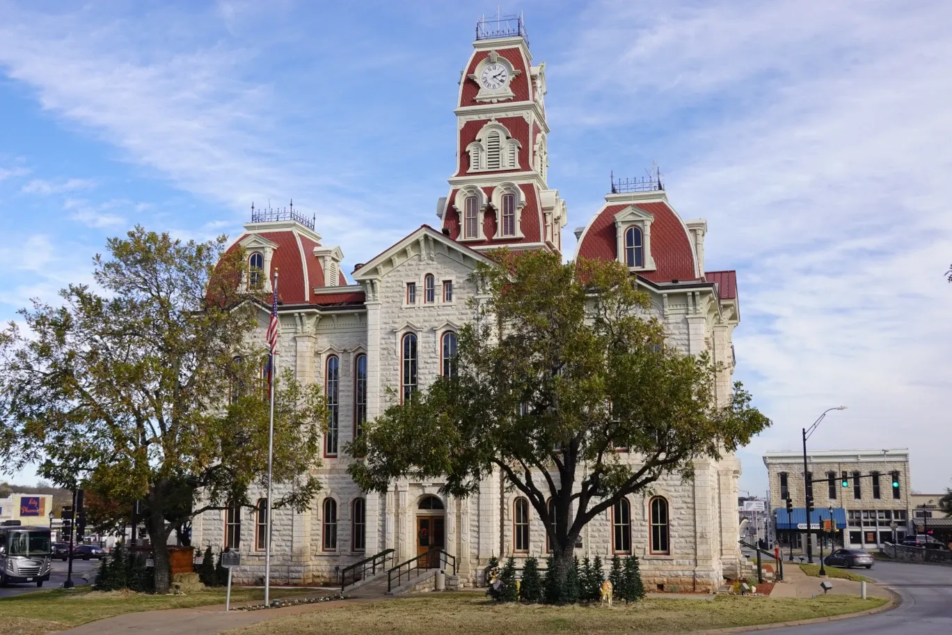 Parker County Courthouse Weatherford TX.webp in Weatherford Scavenger Hunt