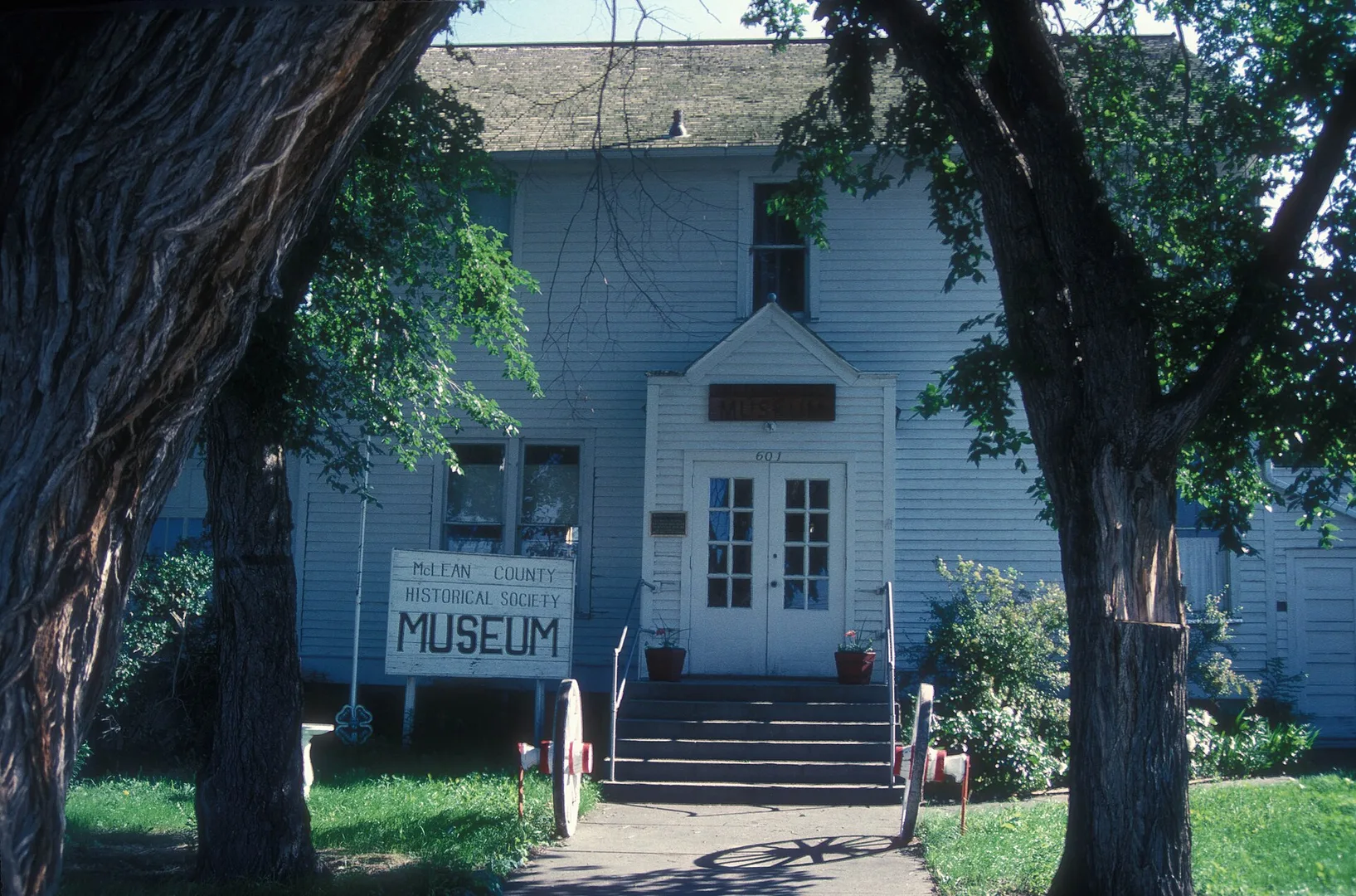 FORMER MCLEAN COUNTY COURTHOUSE.jpg in Washburn Scavenger Hunt, ND