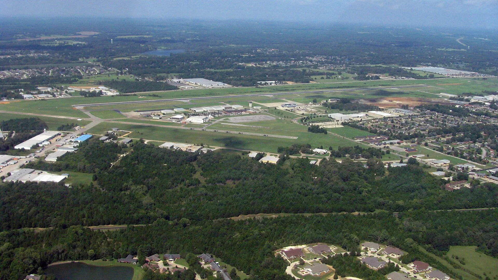 Airport in Tupelo, MS.jpg in Tupelo Scavenger Hunt, MS